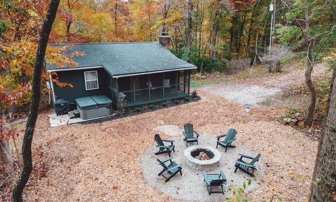 Logan Cabin | Hocking Hollows, cabin on 22 acres