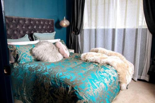 Matamata Apartment | HOH - Hazel's Boudoir