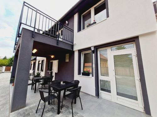 Gyula Apartment | Holdudvar Apartman