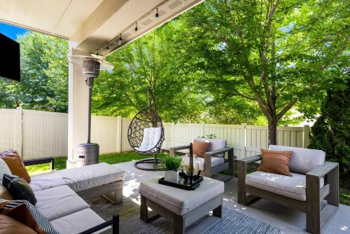Northwest Boise City House | Hole In One Place W Jacuzzi, Ping Pong And Darts