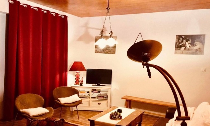 Saint-Bonnet-en-Champsaur House | Holiday Home 'La Maison De Marie Le Rocher' with Shared Garden and Wi-Fi
