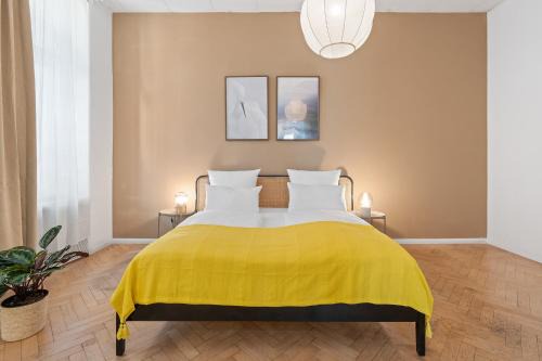 Wilmersdorf Apartment | Holiday 33 Apartment O, 4 rooms and whirlpool