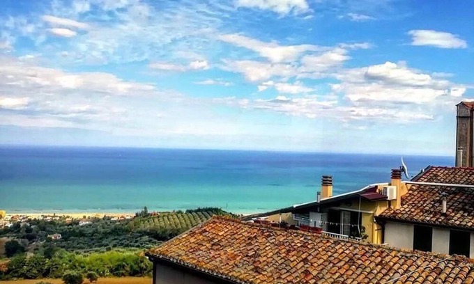 Roseto degli Abruzzi Apartment | Holiday apartment Roseto degli Abruzzi for 1 - 6 persons with 2 bedrooms - Holiday apartment