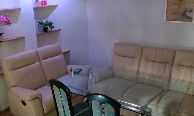 Michelstadt Apartment | Holiday Apartment 'Peter' Near Old Town with wifi