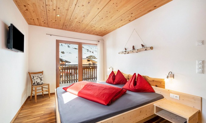 Plan Apartment | Holiday Apartment "Enzian" on a Mountain Farm with Balcony, Garden and Sauna