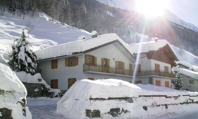 Coveyrand-Vieu House | Holiday apartment Pre'Saint Didier for 1 - 5 persons with 2 bedrooms - Holiday house