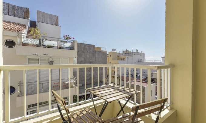 Playa San Juan Apartment | Holiday Apartment “Albatros” in Playa San Juan with Mountain View and Balcony