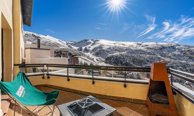 Pradollano Apartment | Holiday apartment "Atico 10 G" near slopes with private terrace Wi-Fi (Free), parking space (Free), parking space