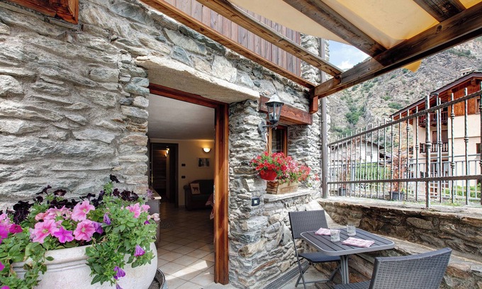 Arvier Apartment | Holiday Apartment "Maison Godioz - 1" with Mountain View, Shared Terrace & Wi-Fi