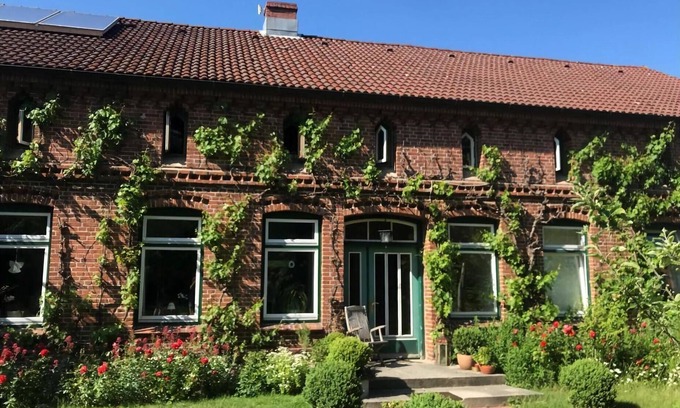 Stakendorf Apartment | Holiday apartment 2 in the Maaßen country house