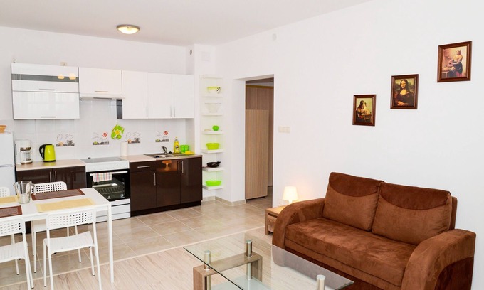 Bierutowice Apartment | Holiday apartment/apt. for 6 guests with 50m² in Karpacz (242699)