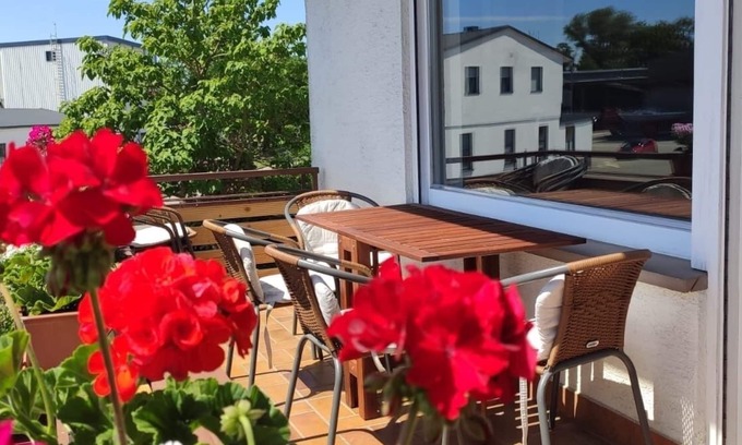 Neuershausen Apartment | holiday apartment/apt. for 4 guests with 80m² in March (143310)