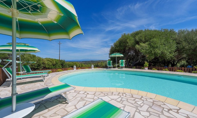 Aglientu Apartment | Holiday Apartment "Casa Mirto Con Piscina E Vista Mare" with Sea View, Shared Pool & Wi-Fi