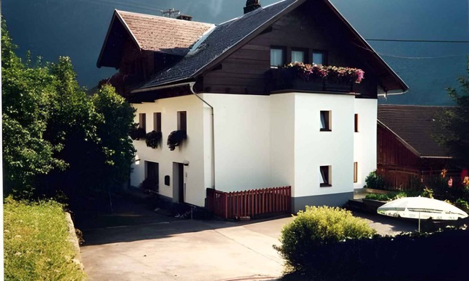 Jerzens Apartment | Holiday apartment close to the centre