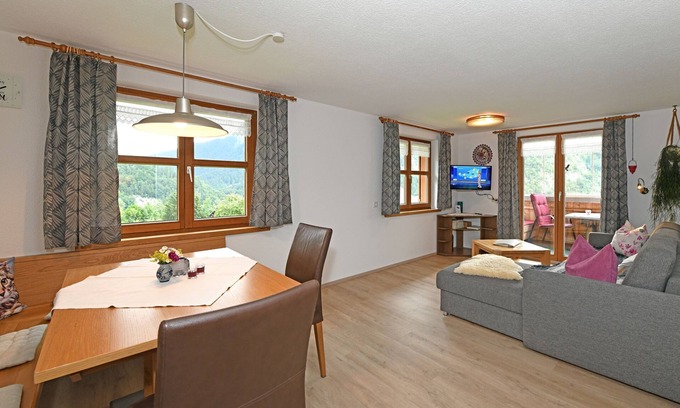 Au Apartment | Holiday Apartment Diedamskopf - Gästehaus Margreth