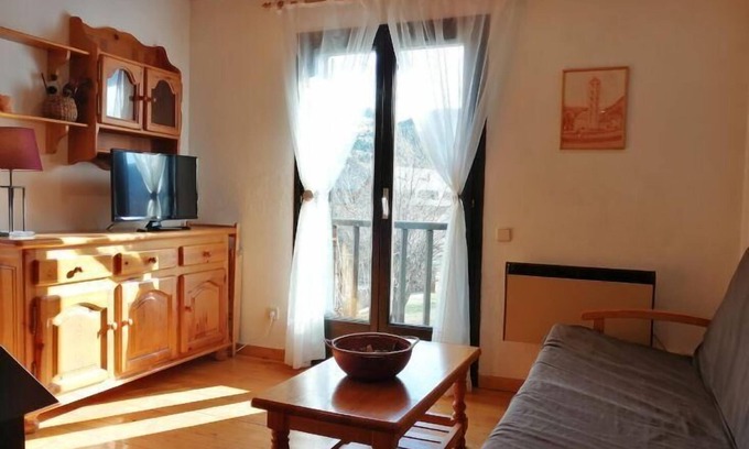 Pla de l'Ermita Apartment | Holiday apartment Caldes de Boi for 1 - 4 persons with 1 bedroom - Holiday apartment in one or multi