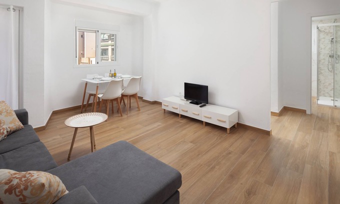 Torre del Mar Apartment | Holiday Apartment "Nuria Torre del Mar" with Balcony
