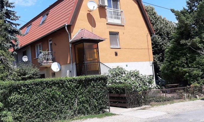 Fonyod Apartment | Holiday apartment Fonyód for 1 - 4 persons with 1 bedroom - Row house