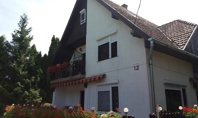 Fonyod Apartment | Holiday apartment Fonyód for 1 - 4 persons with 1 bedroom - Holiday apartment