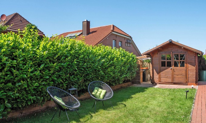 Kolker Apartment | Holiday Apartment 'Gina's Lüttje Fewo' with Large Terrace and Garden