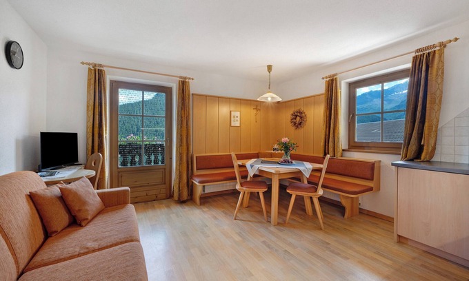 Ultimo Apartment | Holiday Apartment 'Gletscherblick' with Mountain View, Shared Terrace and Wi-Fi