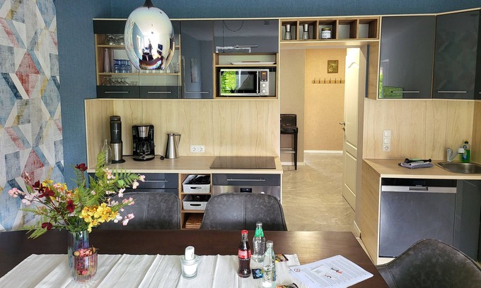 Wolmirstedt Apartment | Holiday Apartment "Hochwertiges 3 Zimmer" with Private Terrace & Wi-Fi
