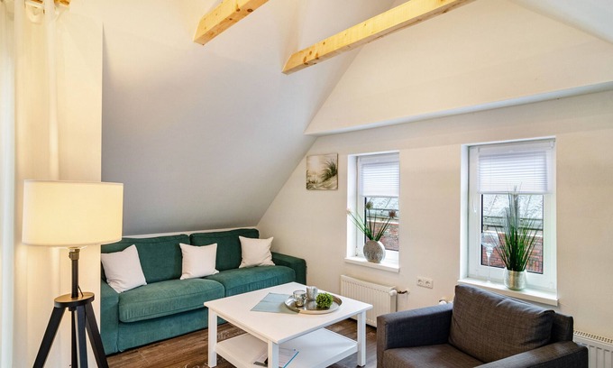 Reithamm Apartment | Holiday Apartment 'Huus An't Koornfeld' with Balcony and Wi-Fi