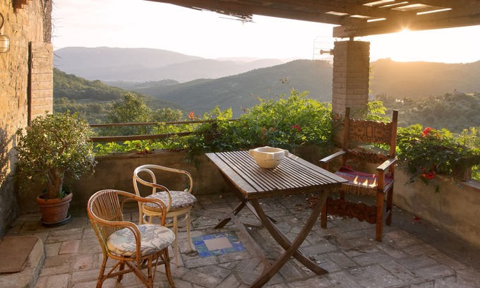 Montelovesco House | Holiday apartment in open countryside between Perugia and Gubbio