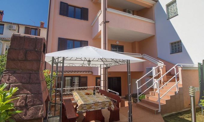 Stinjan Apartment | Holiday apartment in Štinjan, 600m from the beach