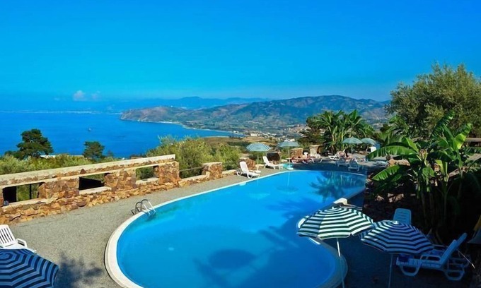 Gioiosa Marea Apartment | Holiday apartment Gioiosa Marea for 1 - 6 persons with 2 bedrooms - Holiday apartment