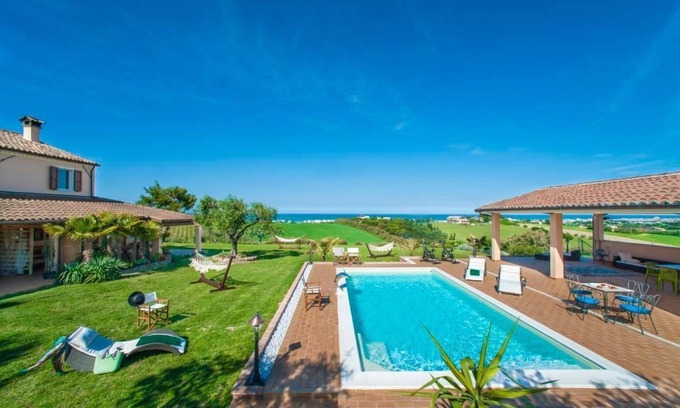 San Costanzo Apartment | Holiday apartment San Costanzo for 1 - 6 persons with 3 bedrooms - Twin house