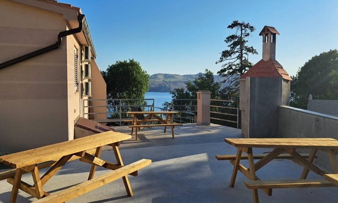 Karlobag House | Holiday apartment Karlobag for 1 - 4 persons with 1 bedroom - Holiday house