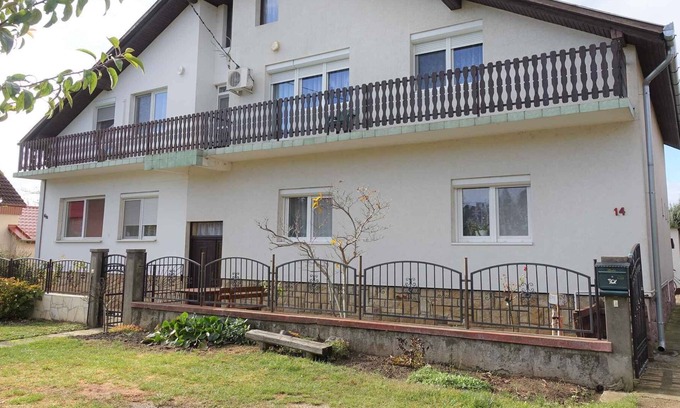 Keszthely Apartment | Holiday apartment only 300 m from the beach