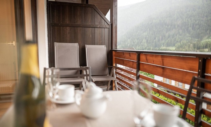 Santa Valburga Apartment | Holiday Apartment 'Pöder Karspitz' with Mountain View, Balcony, Shared Garden & Wi-Fi