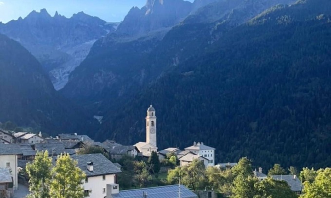 Bregaglia Apartment | Holiday apartment Soglio for 1 - 4 persons - Holiday apartment