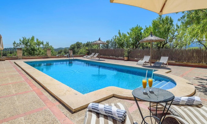 Calvia Apartment | Holiday Apartment Son Malero with Shared Pool & Wi-Fi