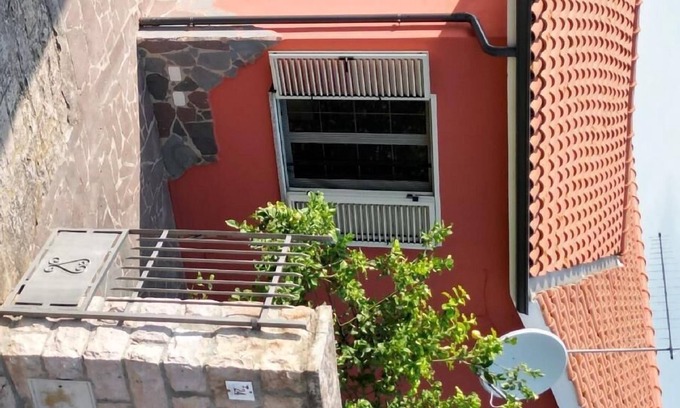 Villarios House | Holiday apartment Villarios for 2 - 9 persons with 3 bedrooms - Holiday house