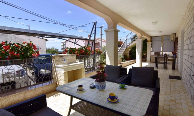 Murine Apartment | Holiday apartment with two bathrooms and two air conditioners