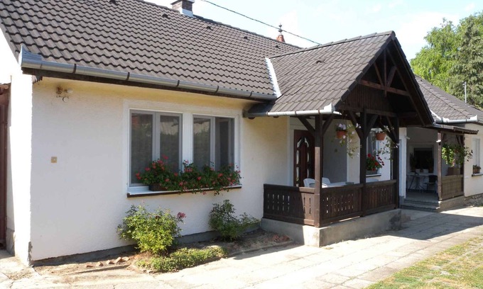 Siofok Apartment | Holiday apartment with terrace and barbecue