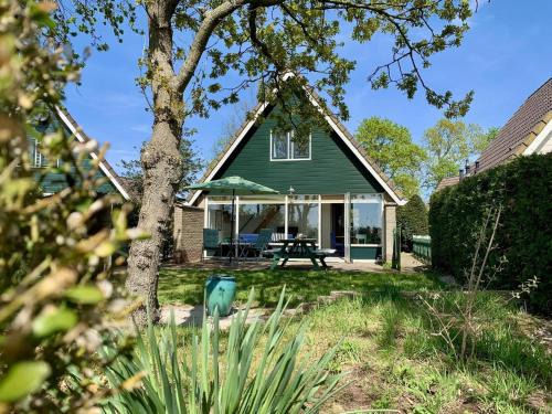 Sint Maartensvlotbrug House | Holiday bungalow in Sint Maartensbrug