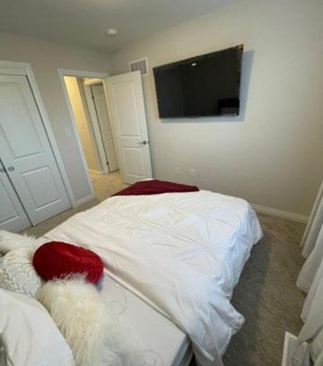 Niagara Falls House | Holiday Comfort