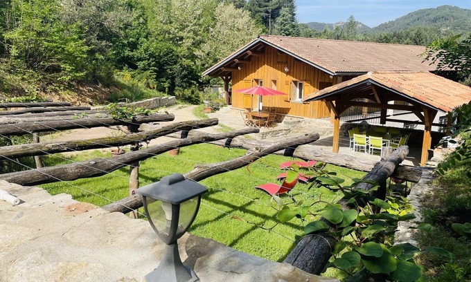 Saint-Jean-du-Gard Ski Chalet | Holiday cottage in Cèvennes