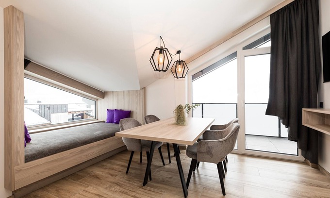 Grossarl Apartment | Holiday flat "Grauzone Grossarl App. Nr. 6 View" with Mountain View, Private Terrace and Wi-Fi