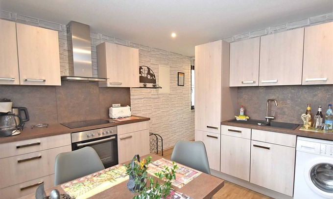 Ernstroda Apartment | Holiday flat in Ernstroda near a ski resort.