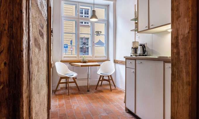 Luebeck Old Town Apartment | Holiday flat "Kontor" in a listed eaves house