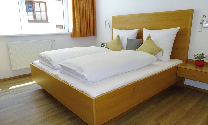 Mayrhofen Apartment | Holiday flat "Windschnur - Enzian 5" directly at the skiing areas Penken & Ahorn