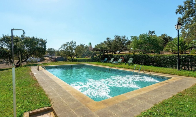 Herrera de Alcantara House | Holiday Home in Tajo Reserve with Pool