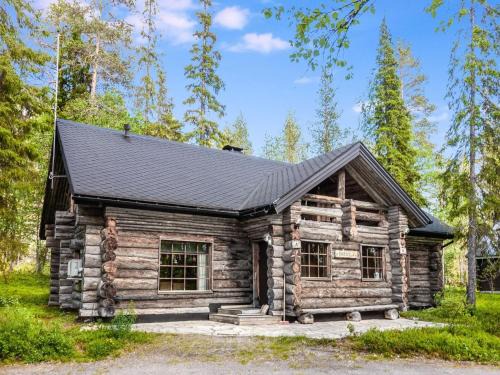 Salla House | Holiday Home Örtsylä a by Interhome