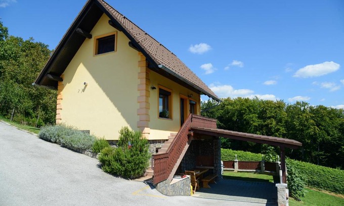 Krsko House | Holiday Home Češnovar