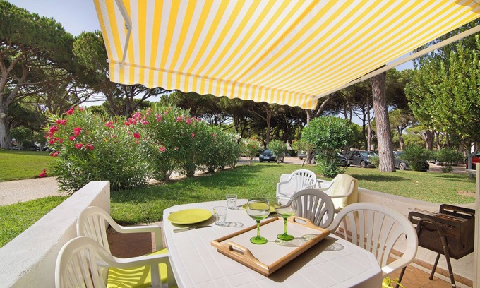 Aldeia das Acoteias House | Holiday Home 'Aldeia Das Açoteias' with Private Terrace, Shared Garden and Air Conditioning